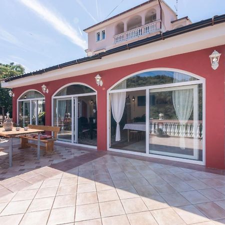 Apartments Barbara Супетарска Драга Екстериор снимка