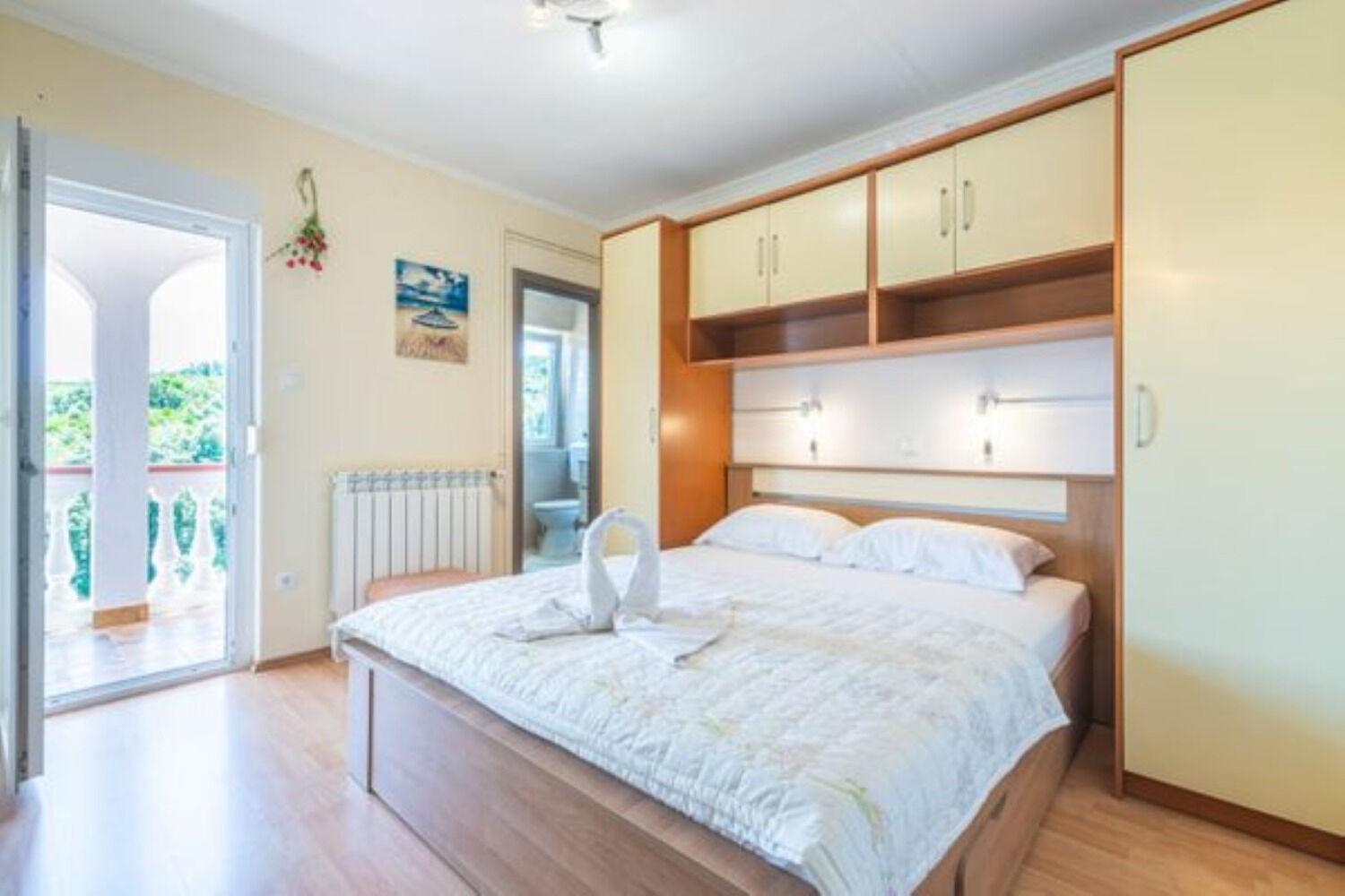 Apartments Barbara Супетарска Драга Екстериор снимка