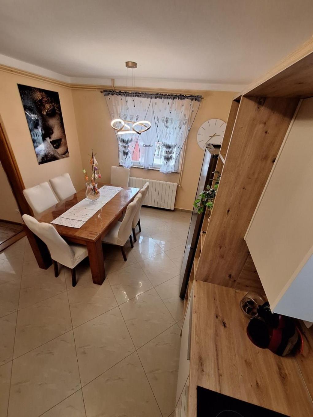 Apartments Barbara Супетарска Драга Екстериор снимка