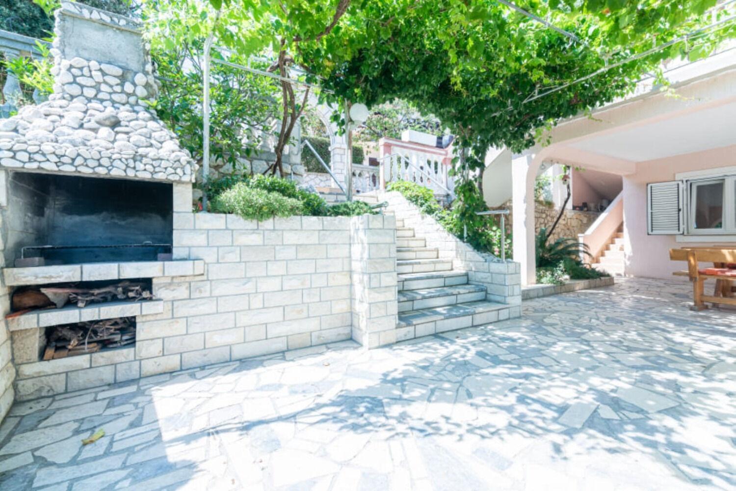 Apartments Barbara Супетарска Драга Екстериор снимка